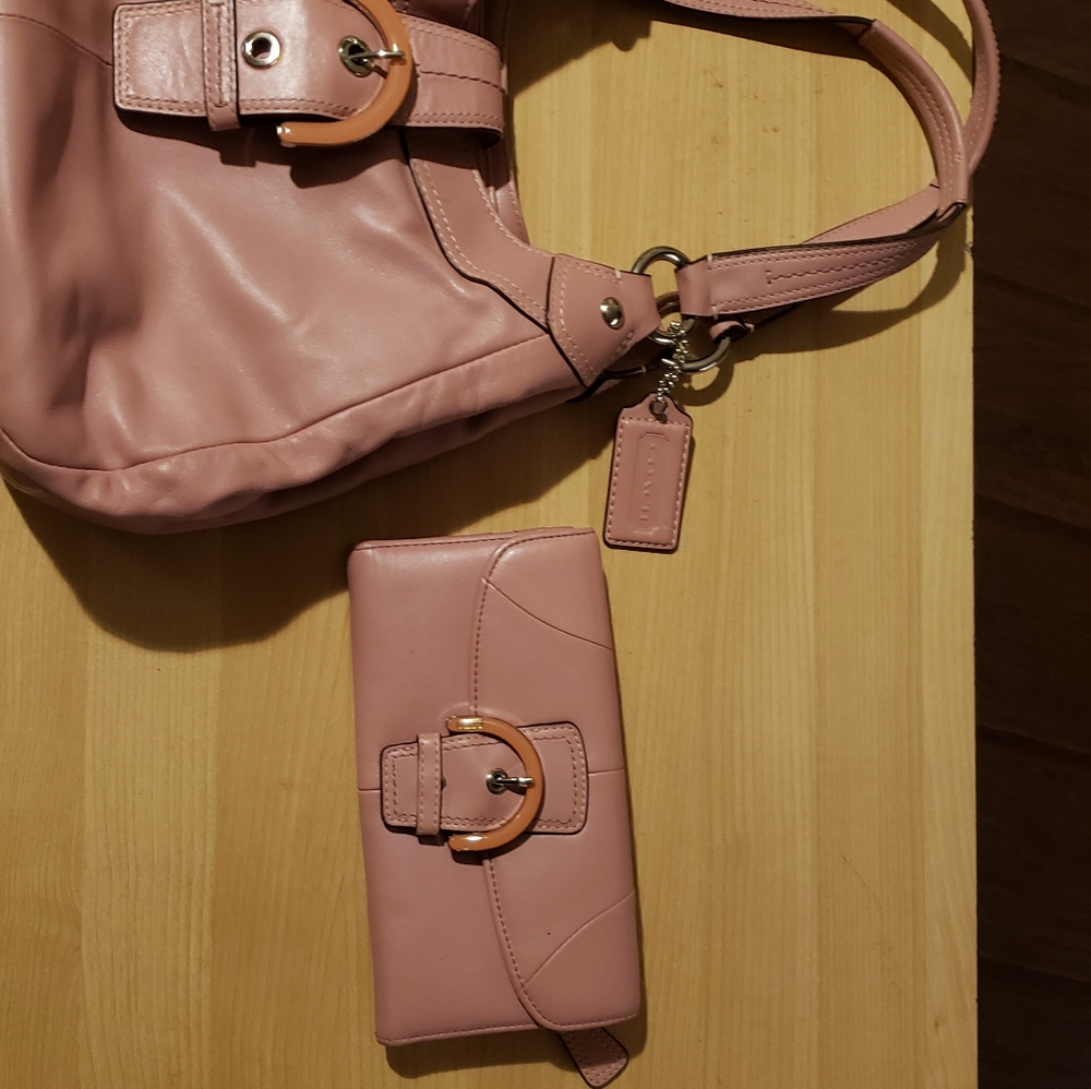 Coach purse and matching wallet